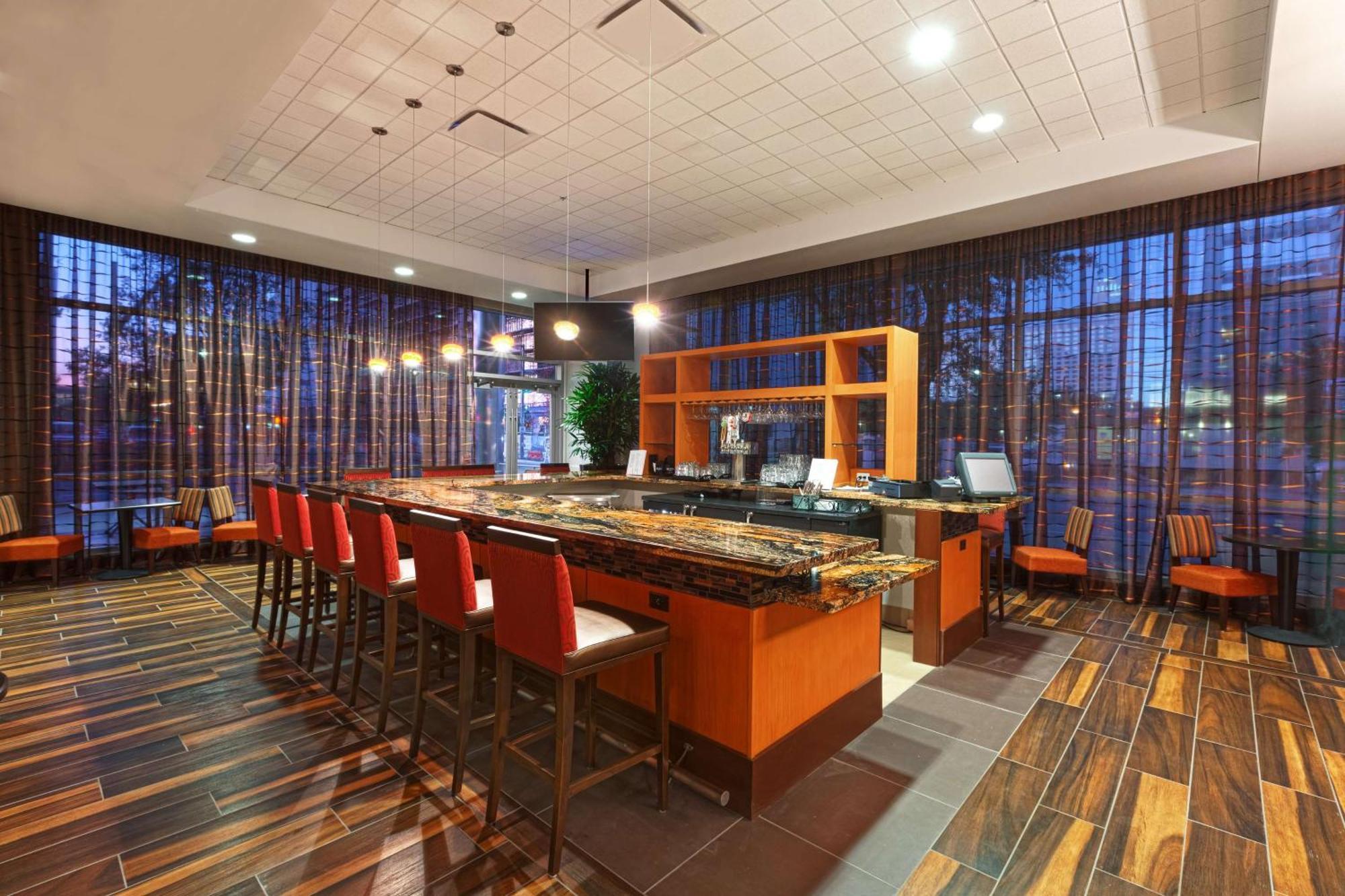 Hampton Inn Houston Downtown Exterior photo