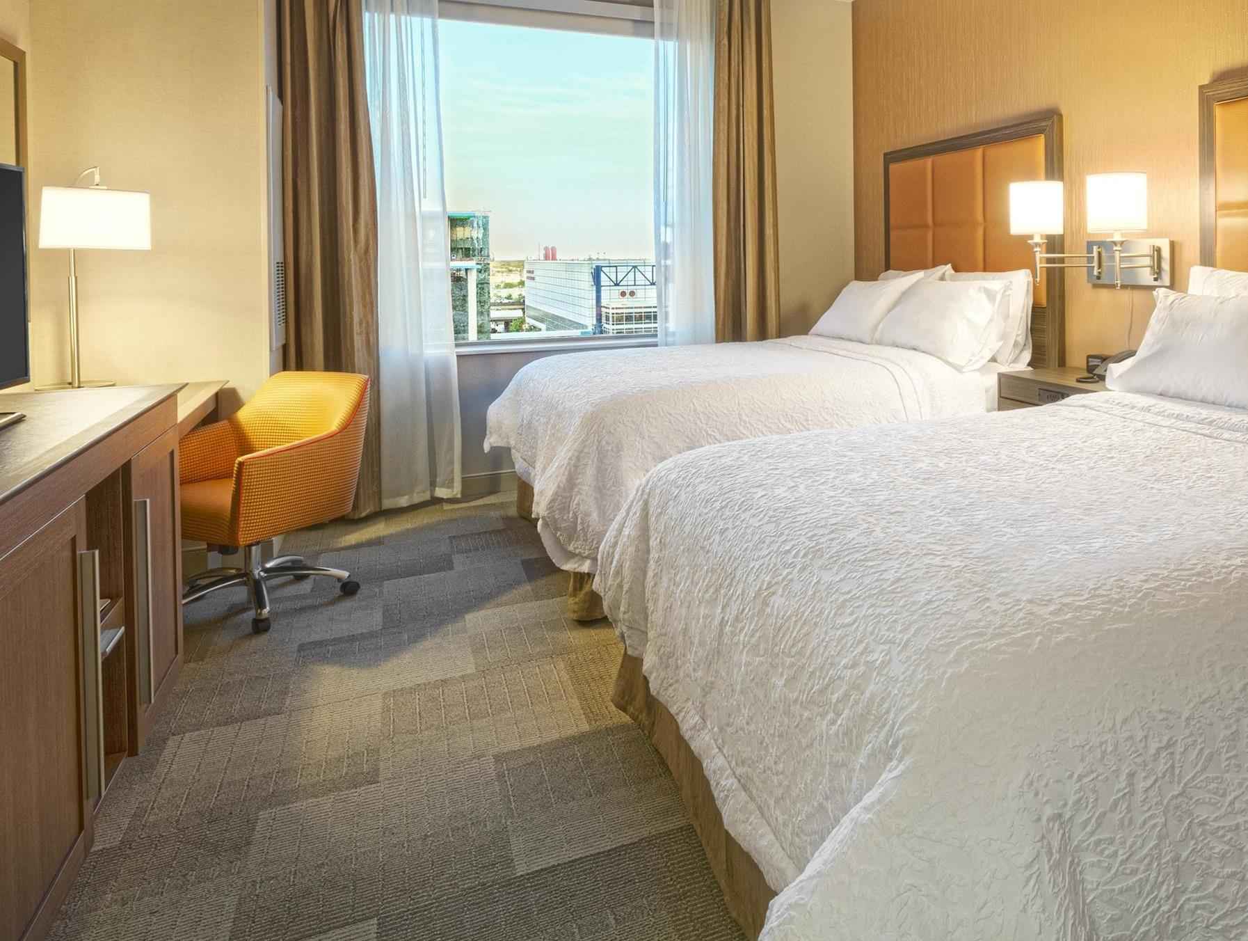 Hampton Inn Houston Downtown Exterior photo